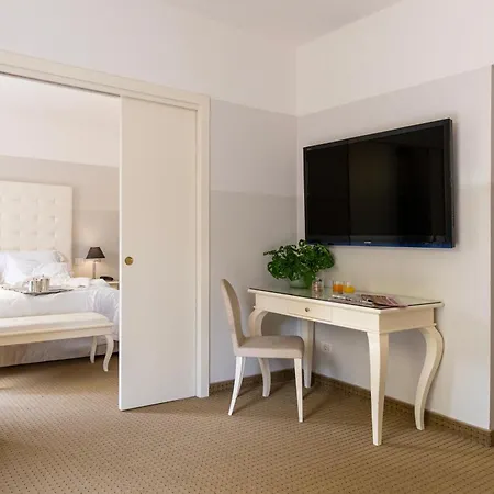 Hotel Palace San Pietro 4*