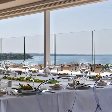 Hotel Palace San Pietro 4*