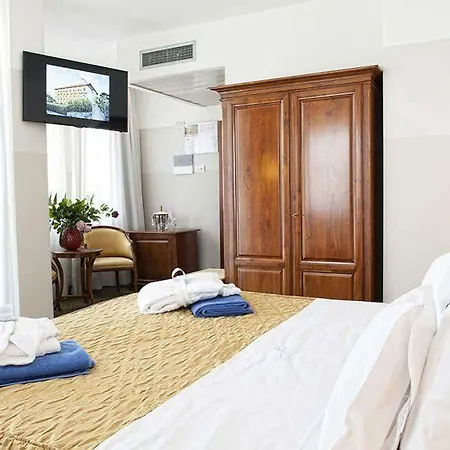 Hotel Palace San Pietro 4*