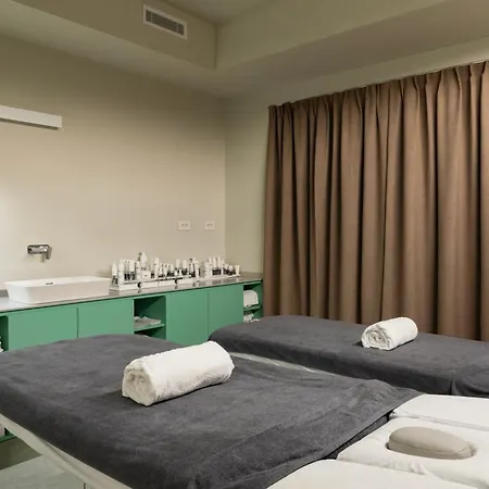 Hotel Palace San Pietro 4*
